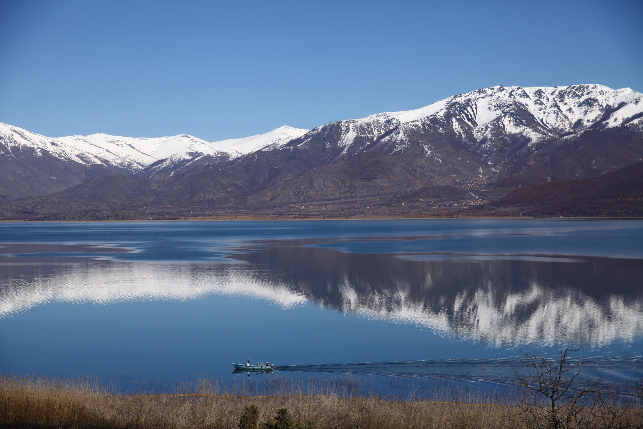 17-captivating-facts-about-lake-prespa