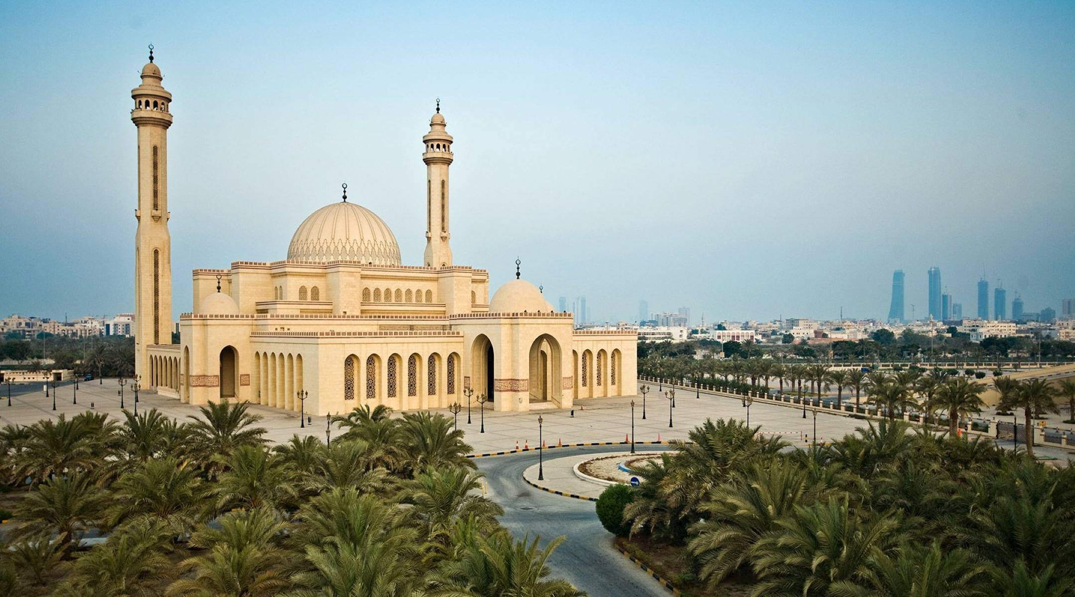 17-surprising-facts-about-ahmed-al-fateh-islamic-center