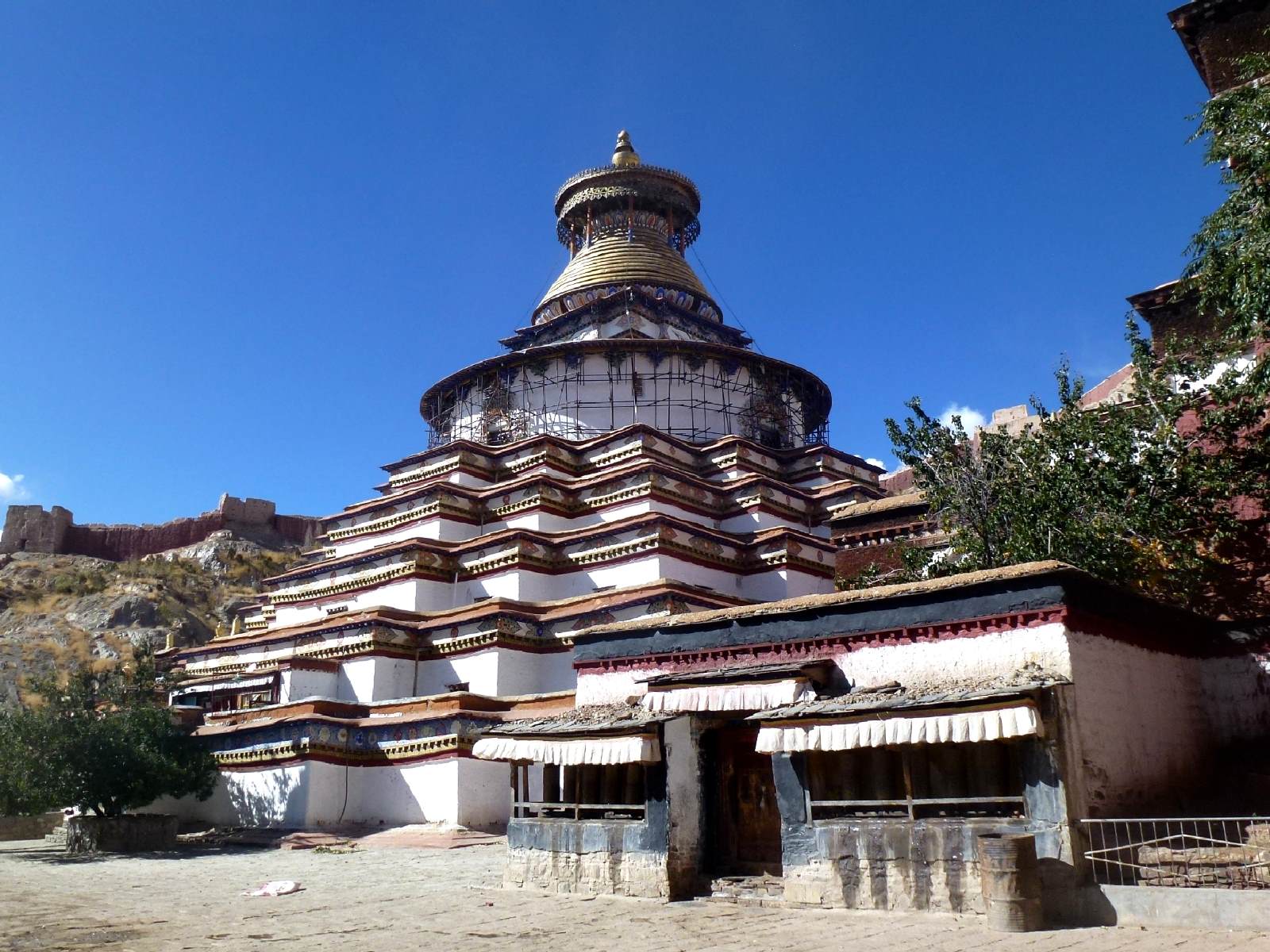 17-unbelievable-facts-about-pelkor-chode-monastery
