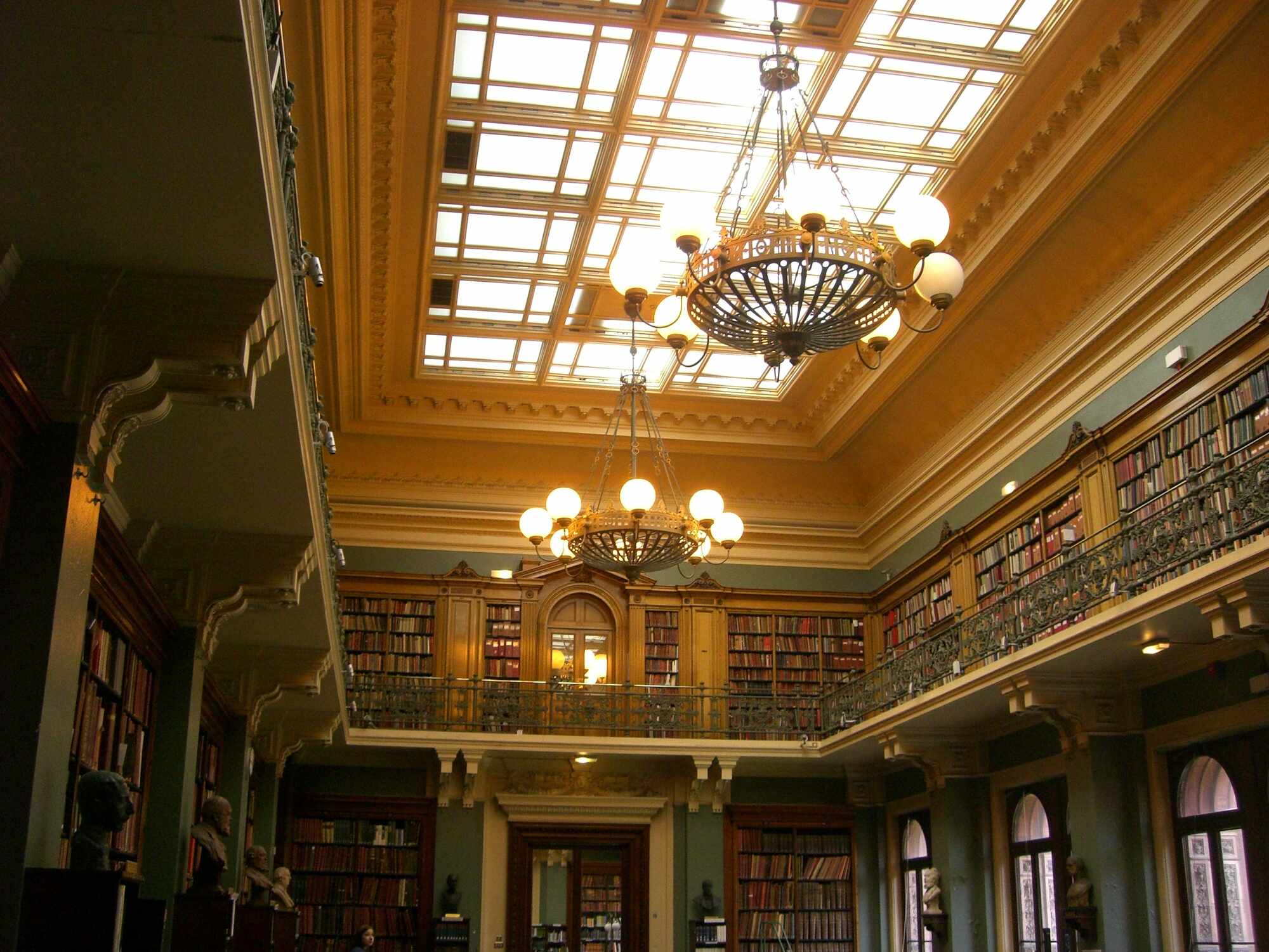18-captivating-facts-about-national-art-library-at-the-victoria-and-albert-museum