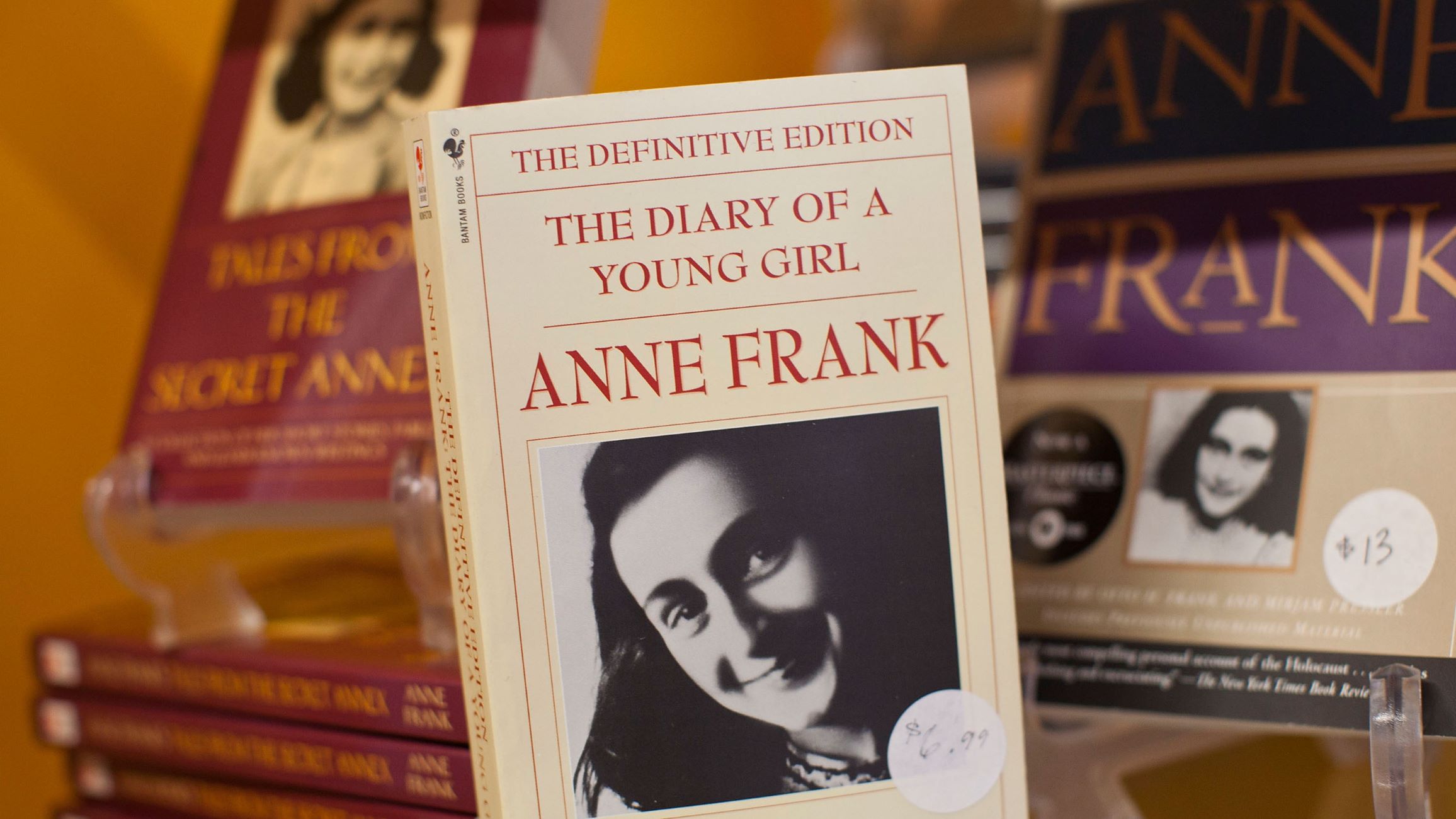 18-fascinating-facts-about-the-diary-of-a-young-girl-anne-frank