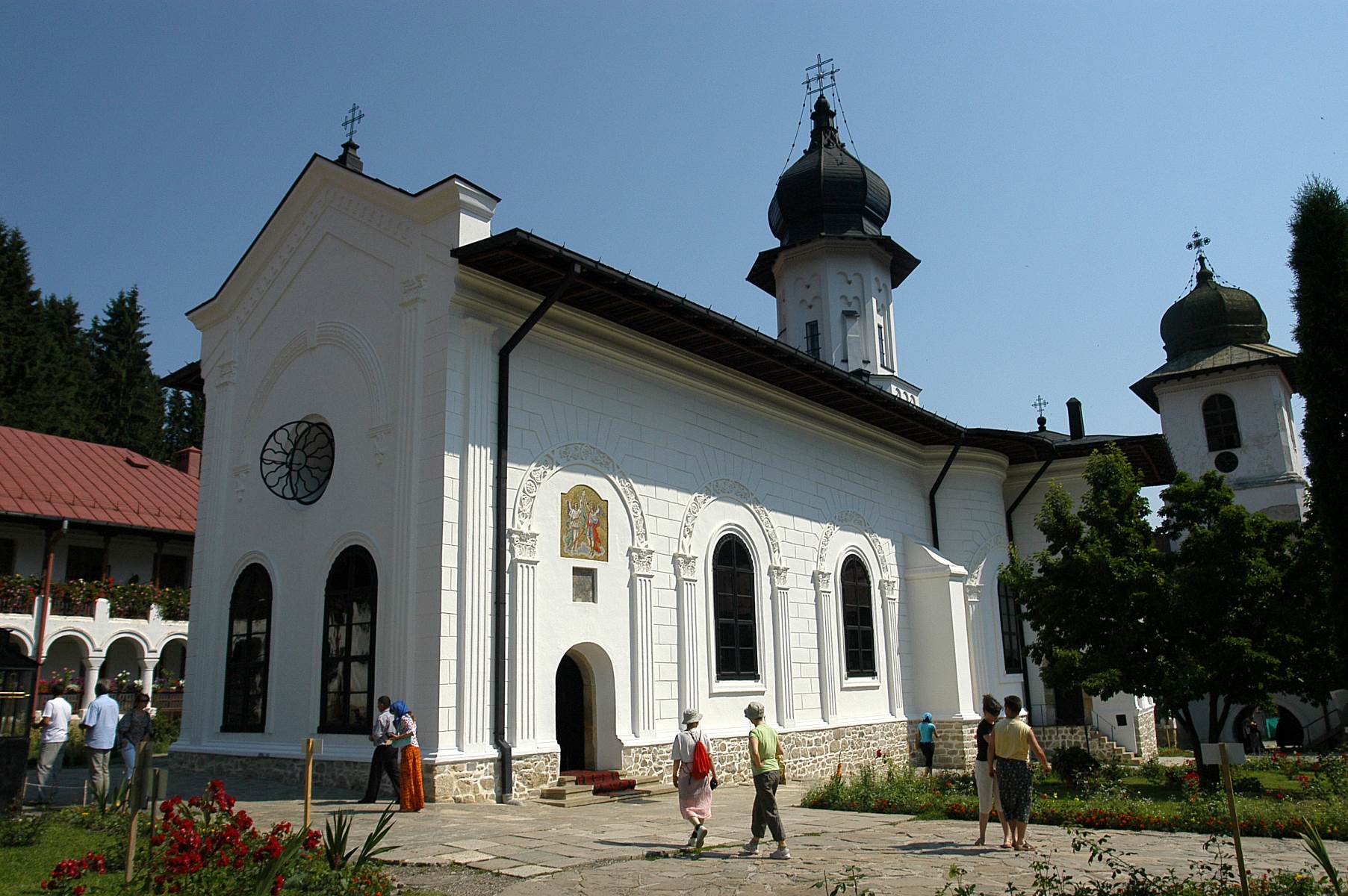 18-mind-blowing-facts-about-agapia-monastery