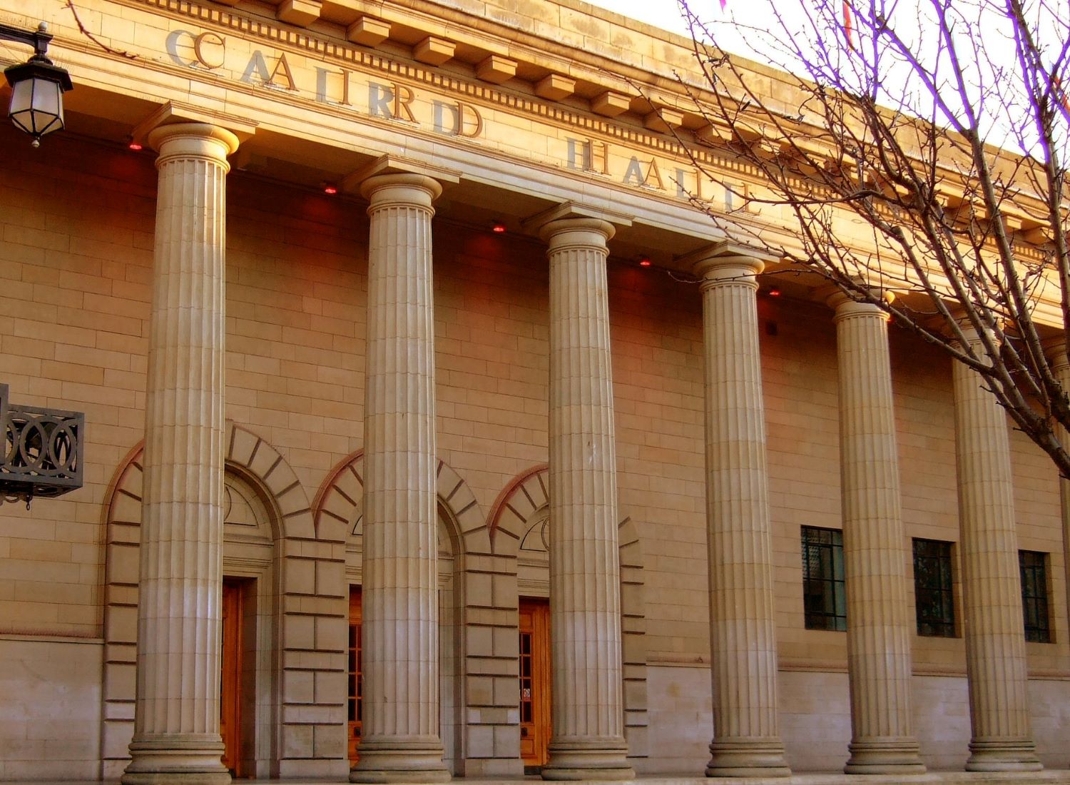 18-surprising-facts-about-caird-hall