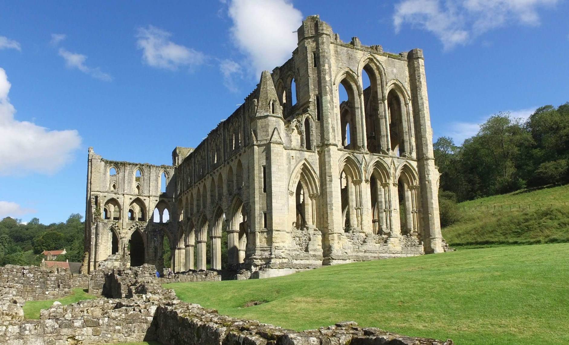 19-astonishing-facts-about-rievaulx-abbey