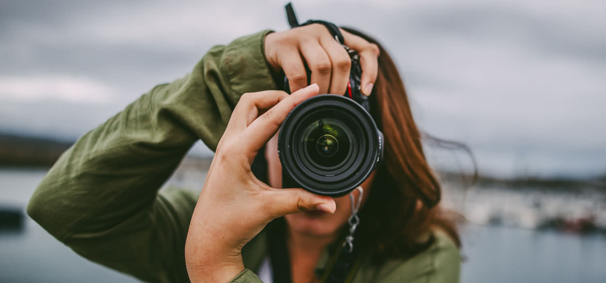 19 Astounding Facts About Fashion Photographer - Facts.net