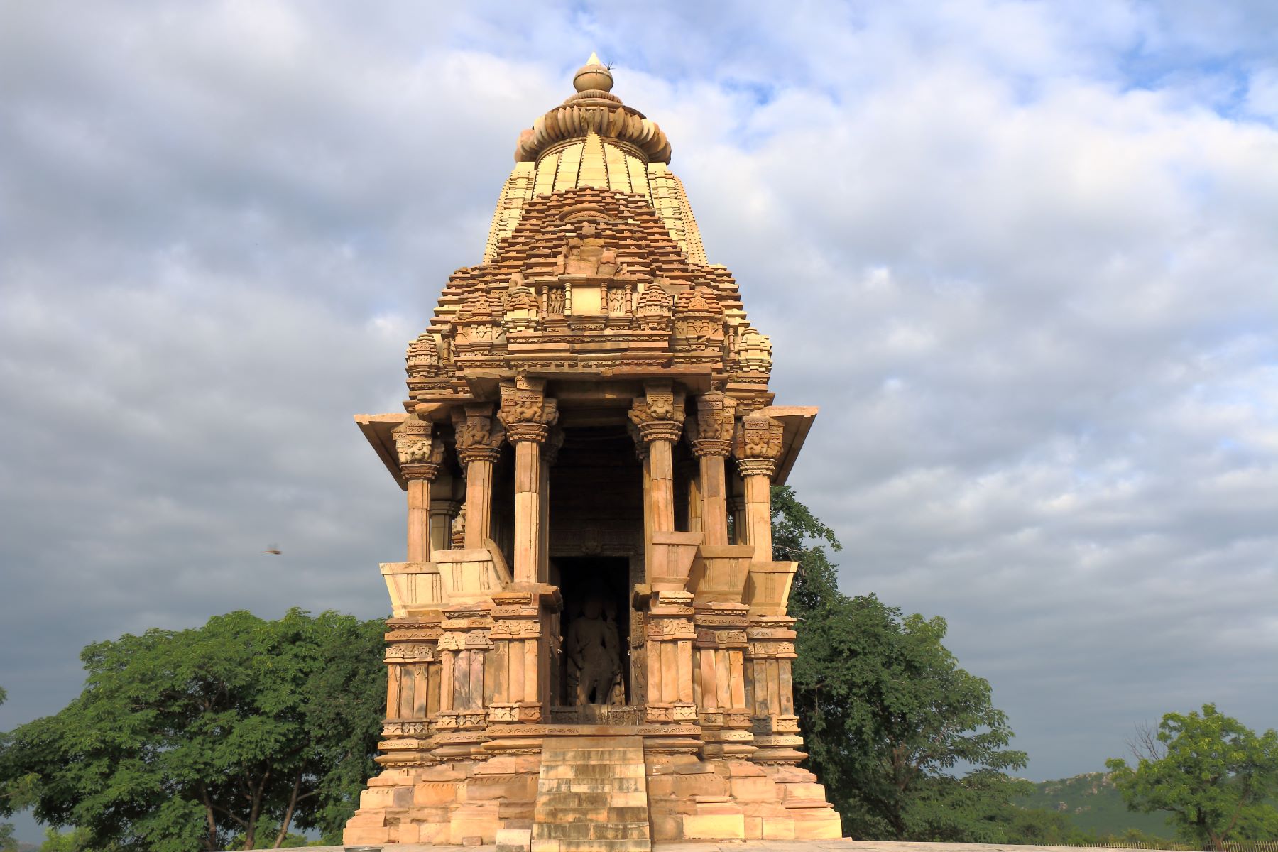 19-captivating-facts-about-chaturbhuj-temple