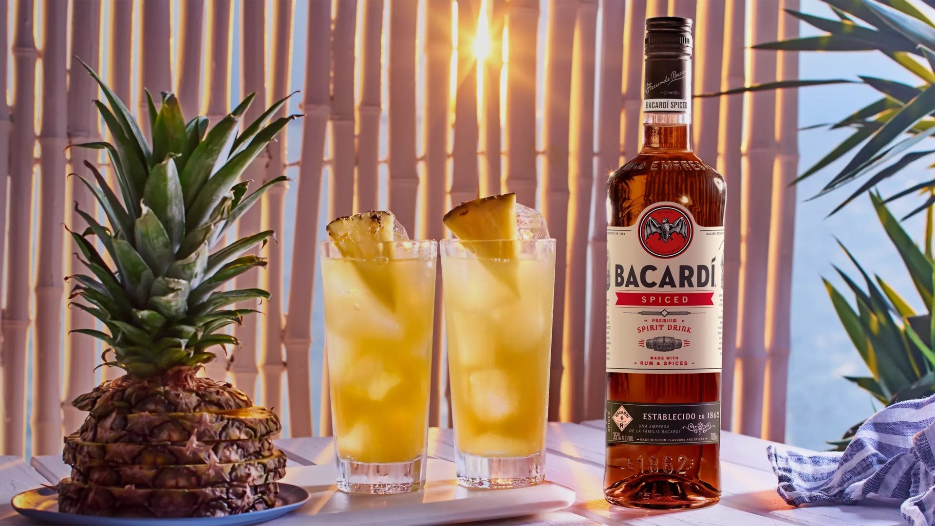 19-extraordinary-facts-about-spiced-pineapple-rum-punch