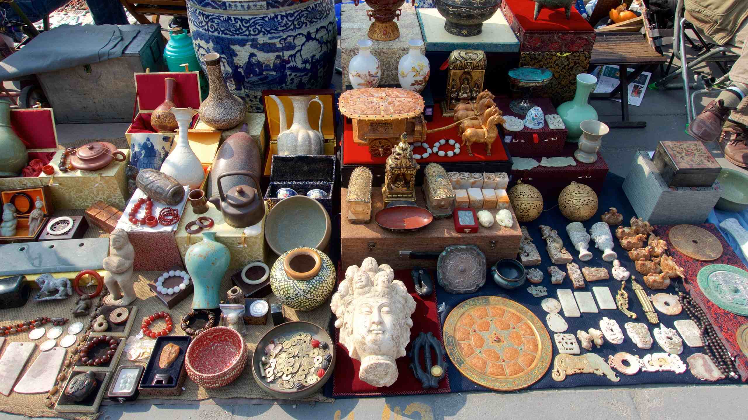 20-captivating-facts-about-panjiayuan-antique-market-beijing