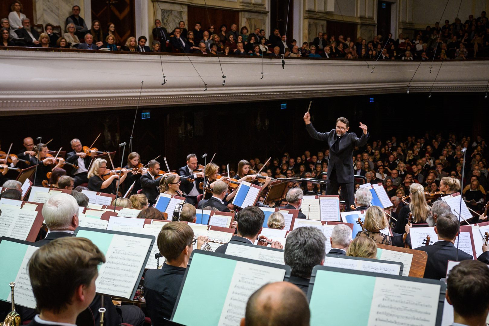 20-captivating-facts-about-warsaw-philharmonic-hall