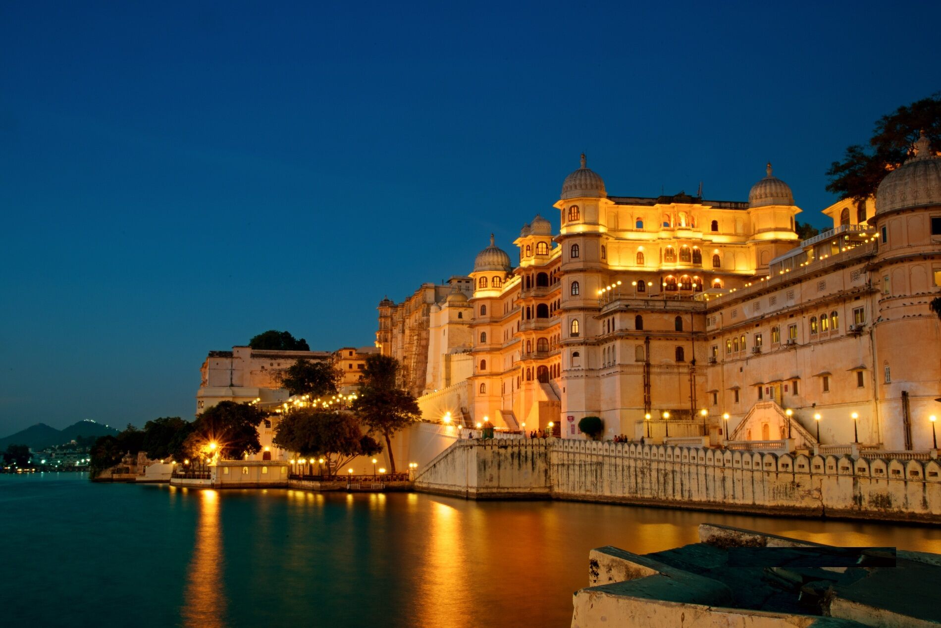 20-intriguing-facts-about-lake-pichola
