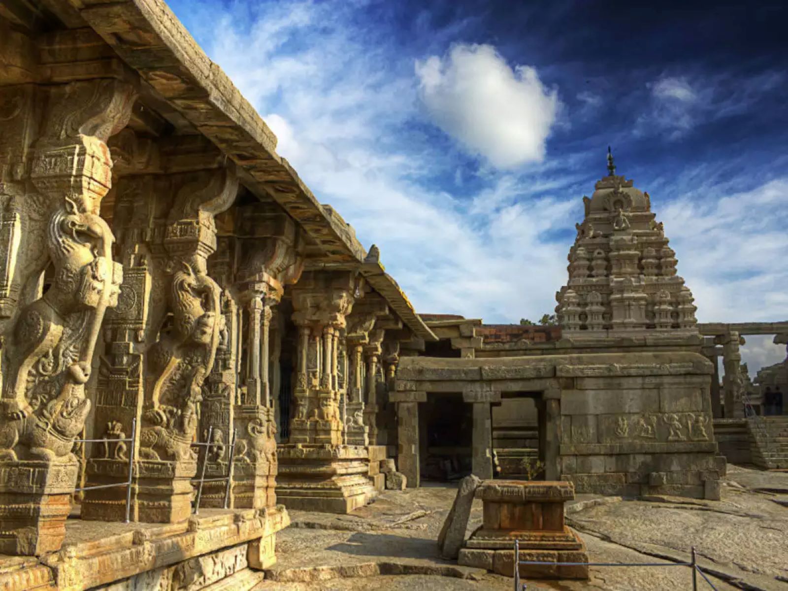 8-astounding-facts-about-lepakshi-temple