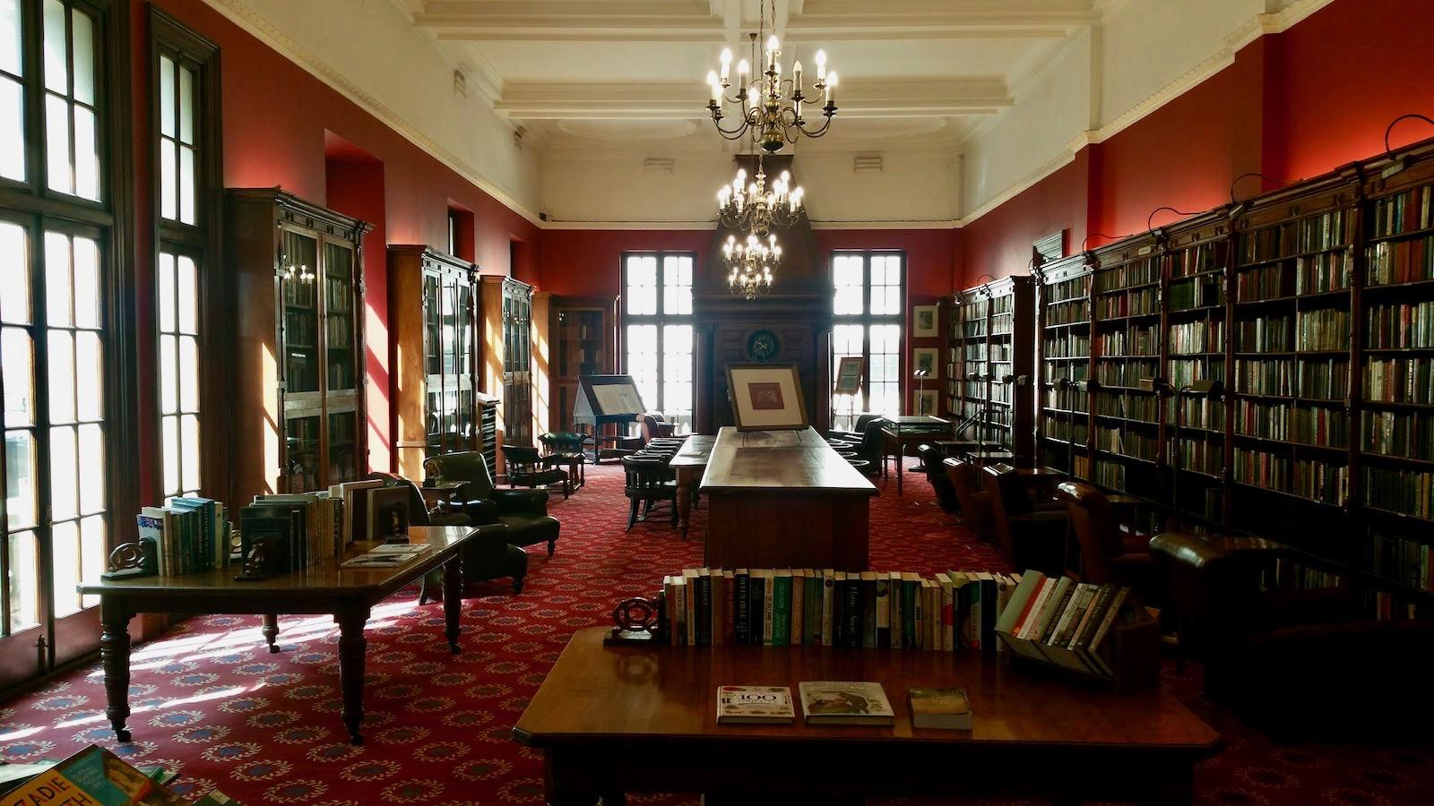 8-astounding-facts-about-the-rand-club-library