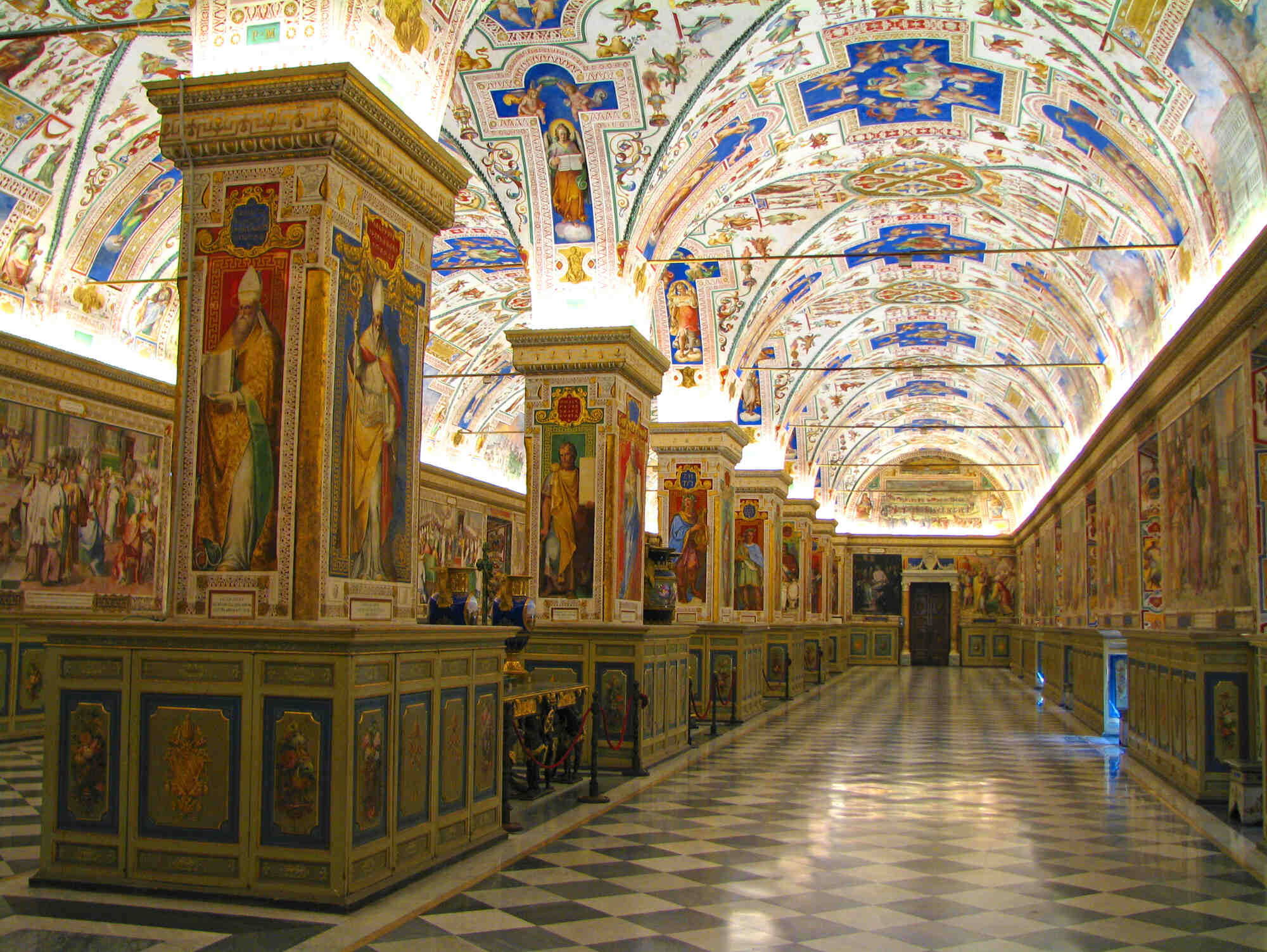 8-captivating-facts-about-the-vatican-library
