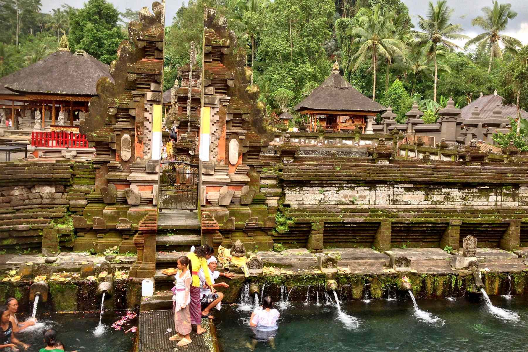 8-intriguing-facts-about-tirta-empul-temple