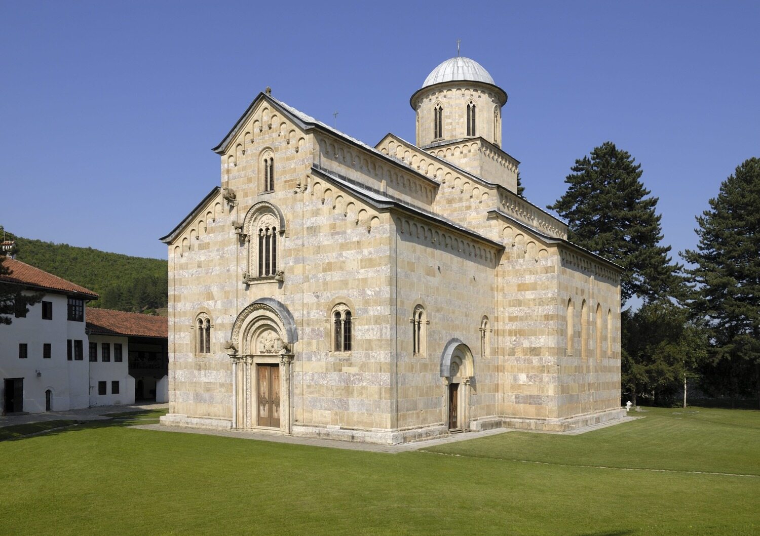 8-intriguing-facts-about-visoki-decani-monastery