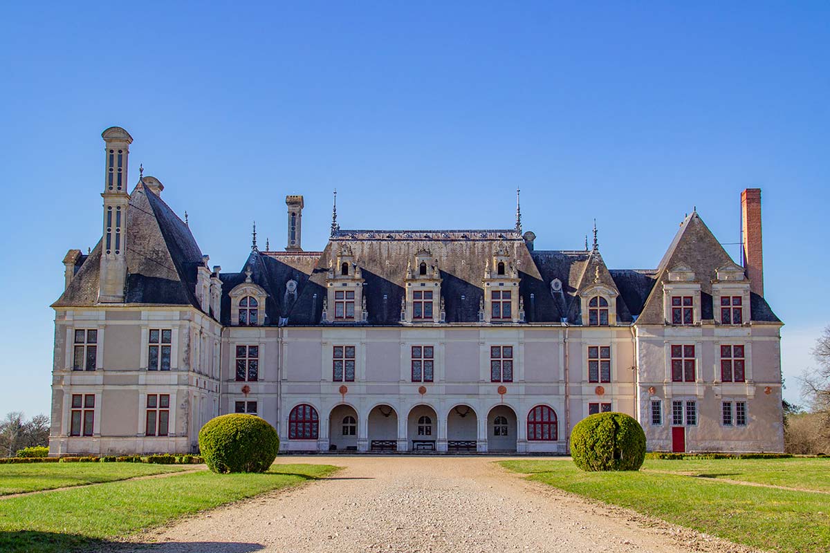8-unbelievable-facts-about-chateau-de-beauregard
