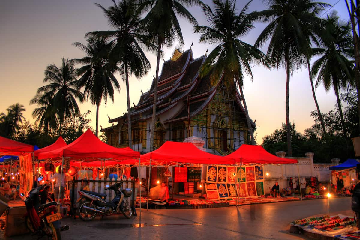 9-captivating-facts-about-luang-prabang-night-market-laos