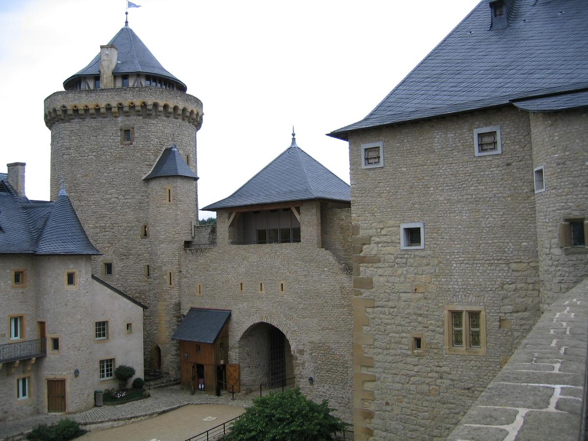 9-enigmatic-facts-about-chateau-de-malbrouck