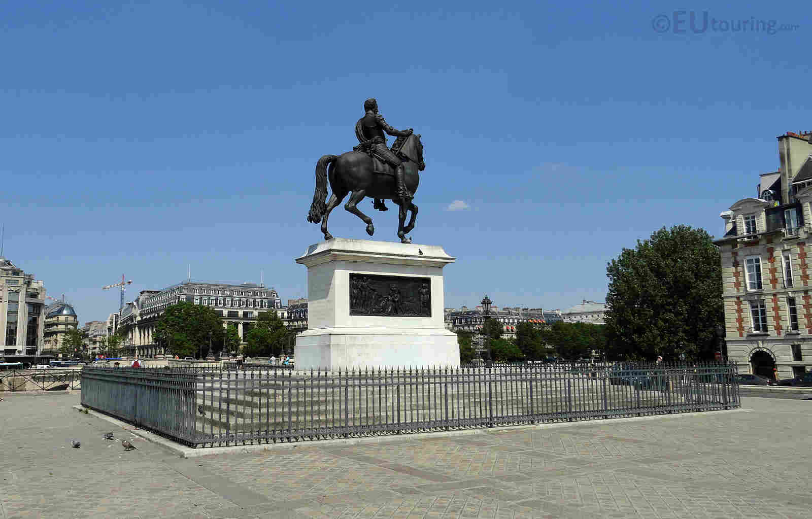 10-fascinating-facts-about-the-king-henry-vi-statue