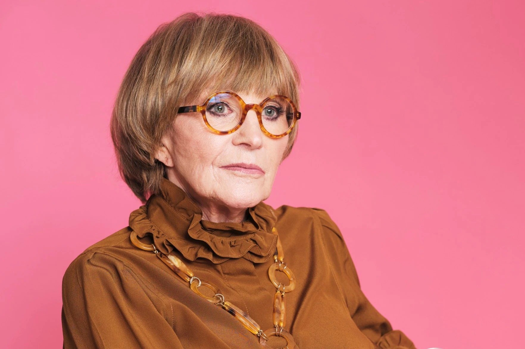 10-intriguing-facts-about-anne-robinson
