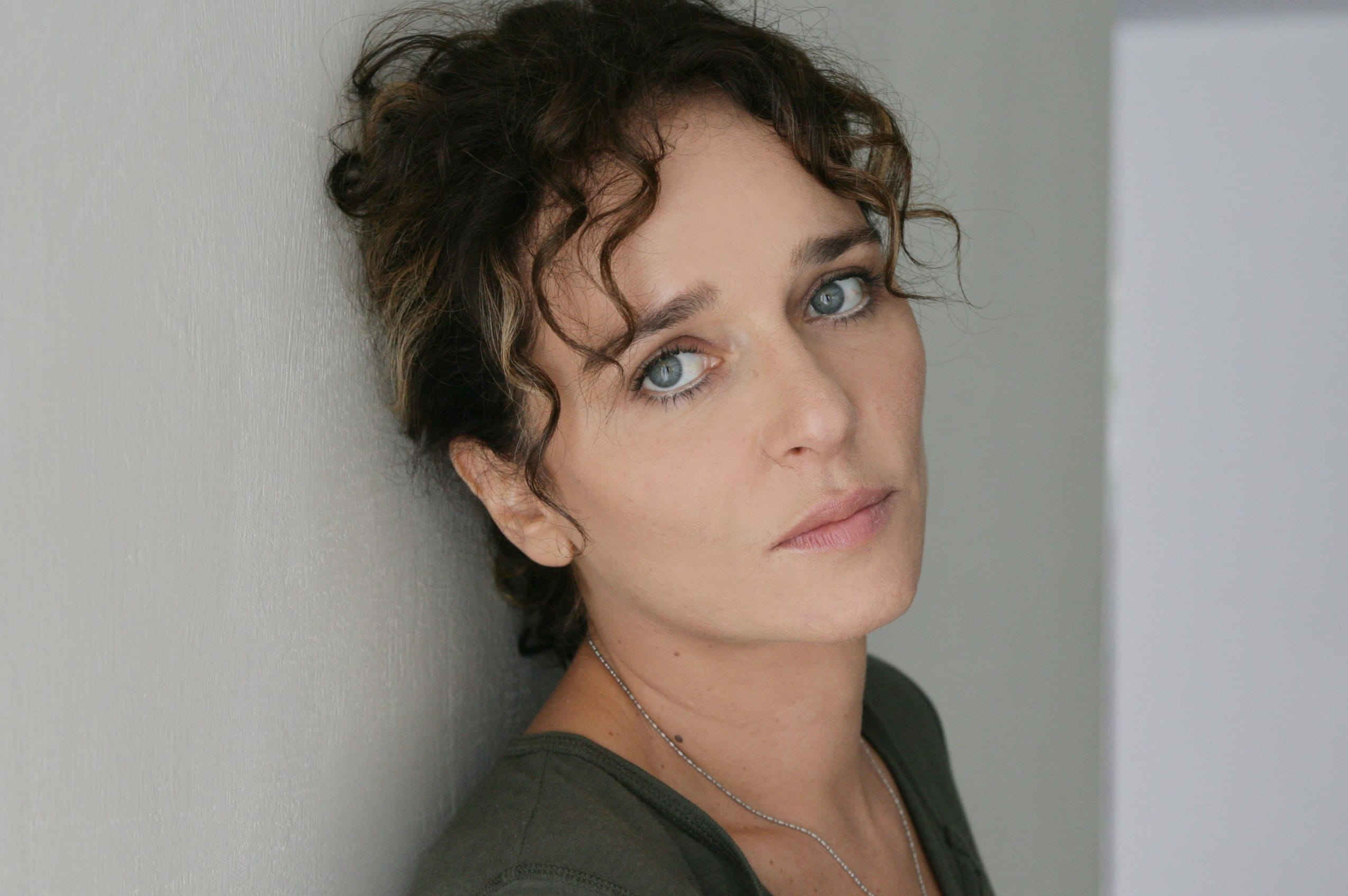 10-intriguing-facts-about-valeria-golino