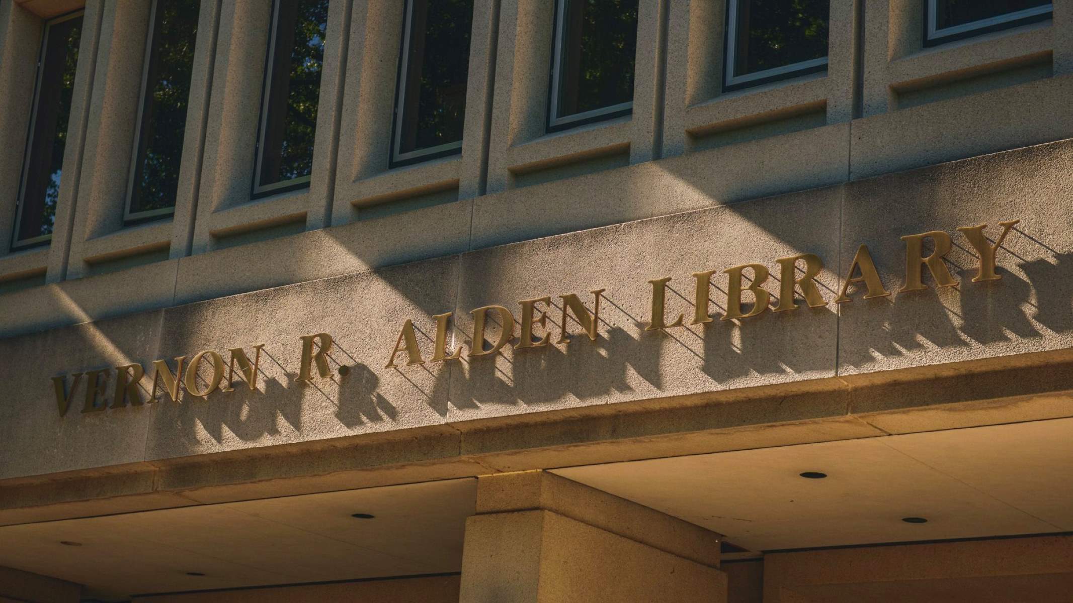 10 Surprising Facts About Vernon R. Alden Library