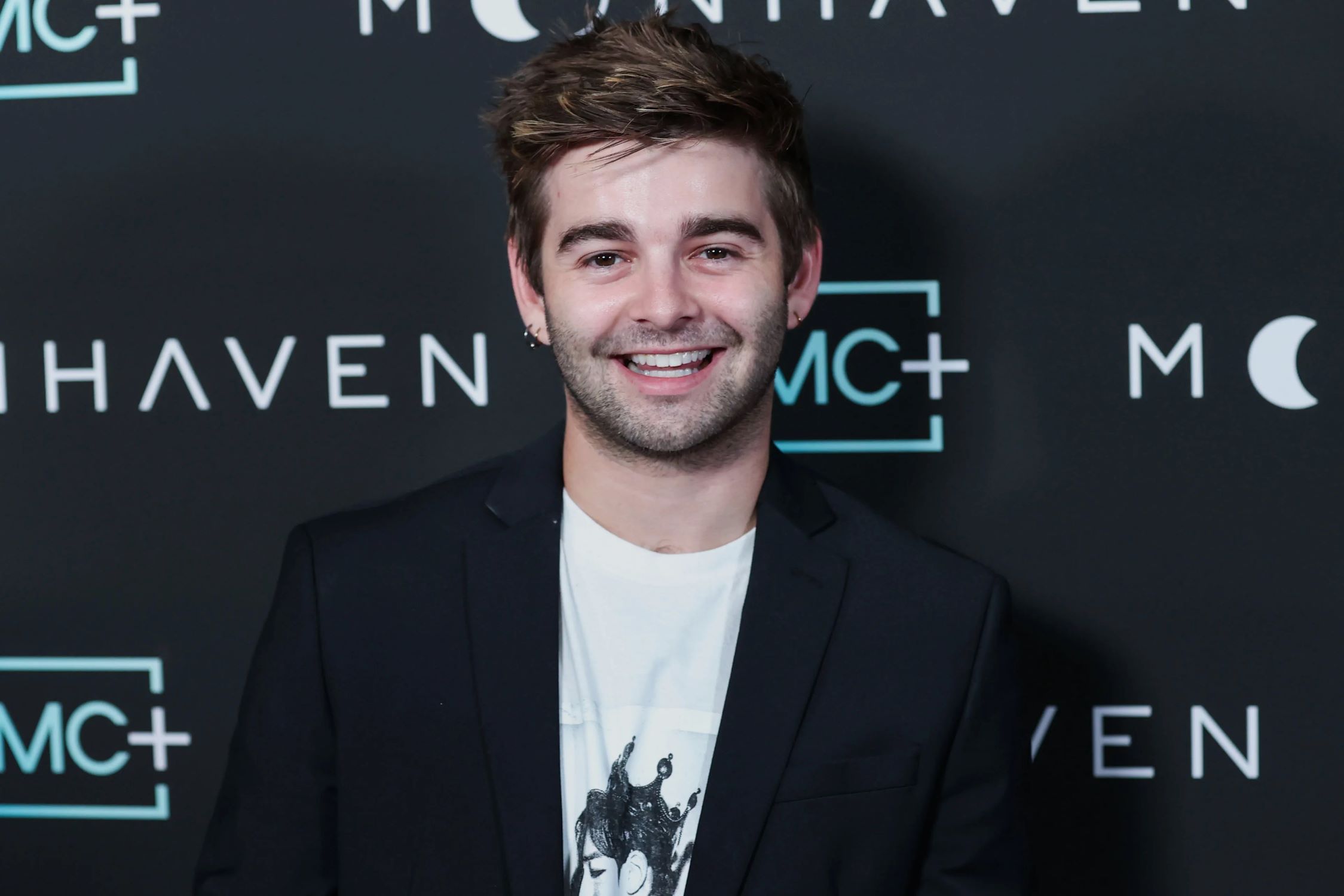 Jack Griffo 2014 The Thundermans Kira Kosarin Is A Human Disco Ball Jack Griffo 2014 The Thundermans Kira Kosarin Is A Human Disco Ball