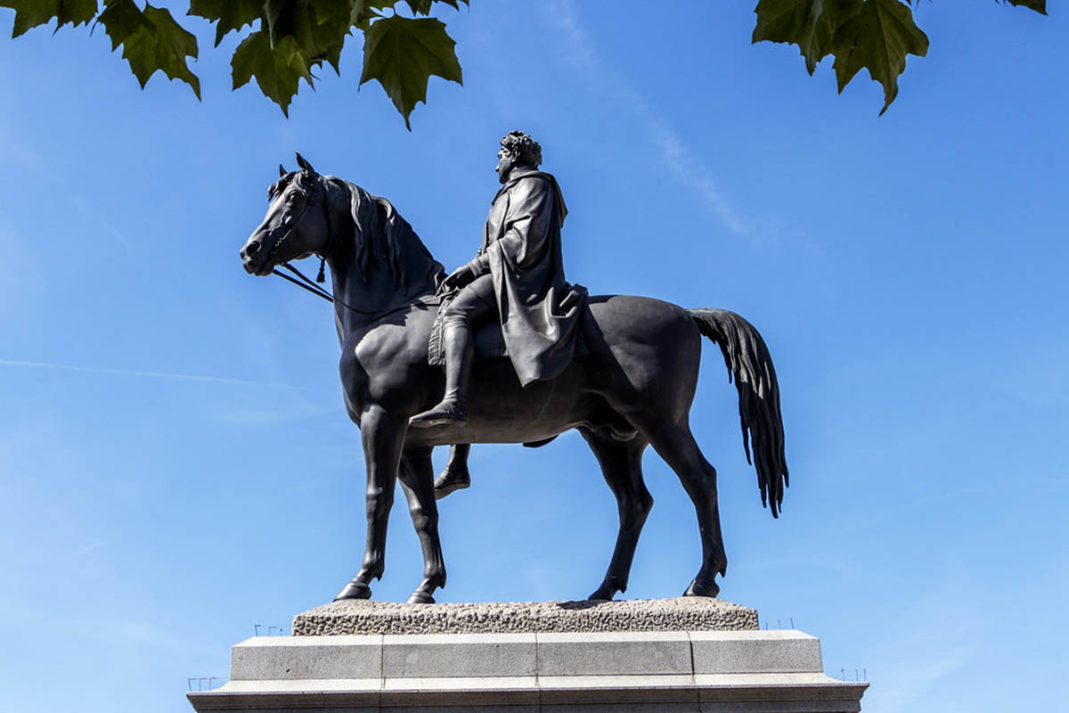 11-captivating-facts-about-the-king-george-iv-statue