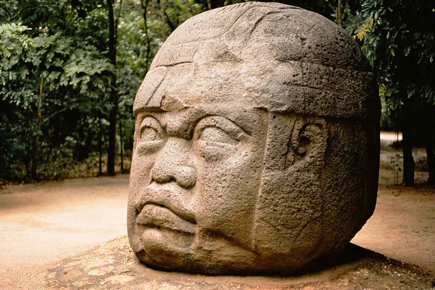 11-enigmatic-facts-about-the-ruler-of-the-olmec-period-statue