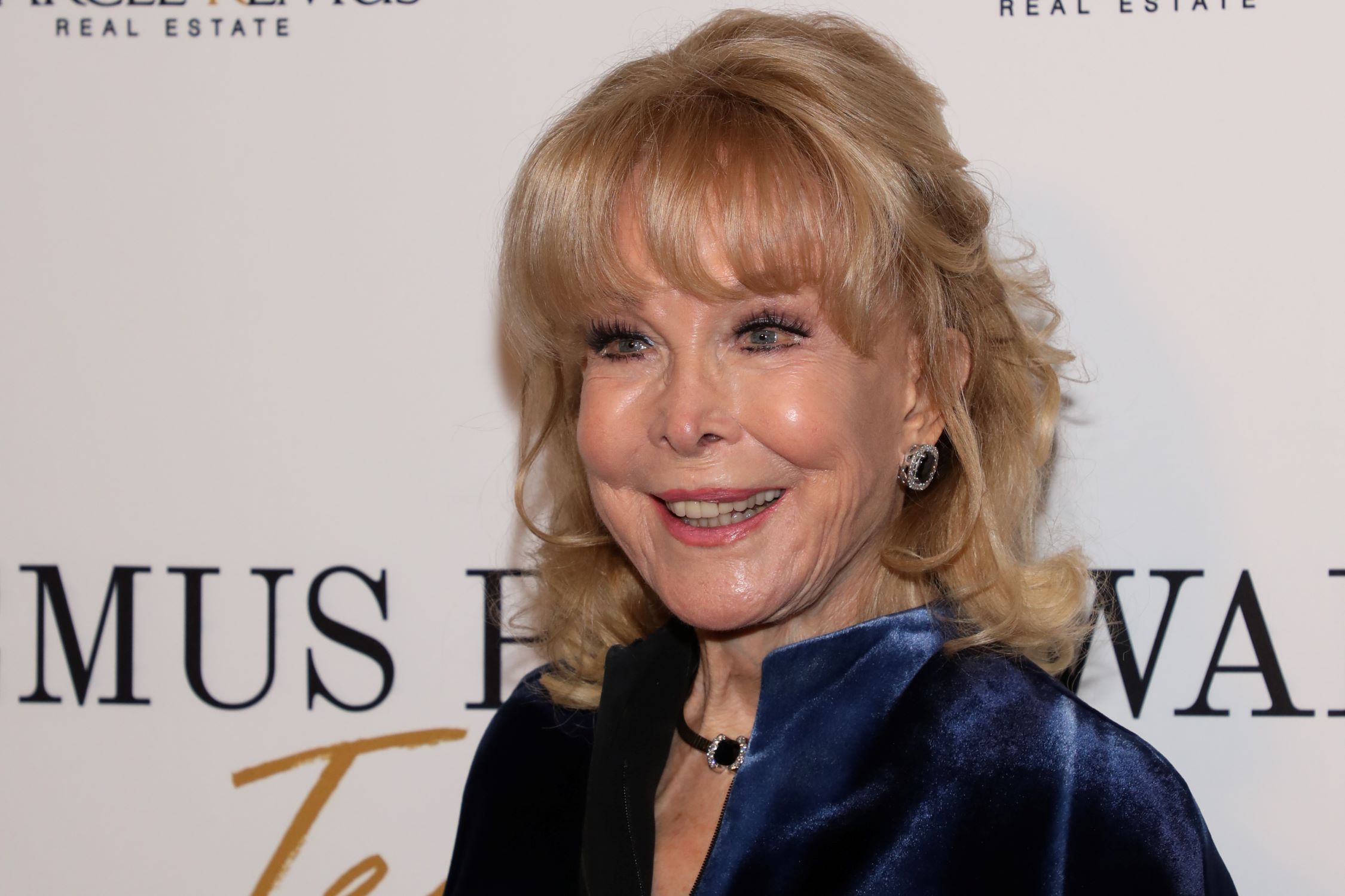 11-extraordinary-facts-about-barbara-eden