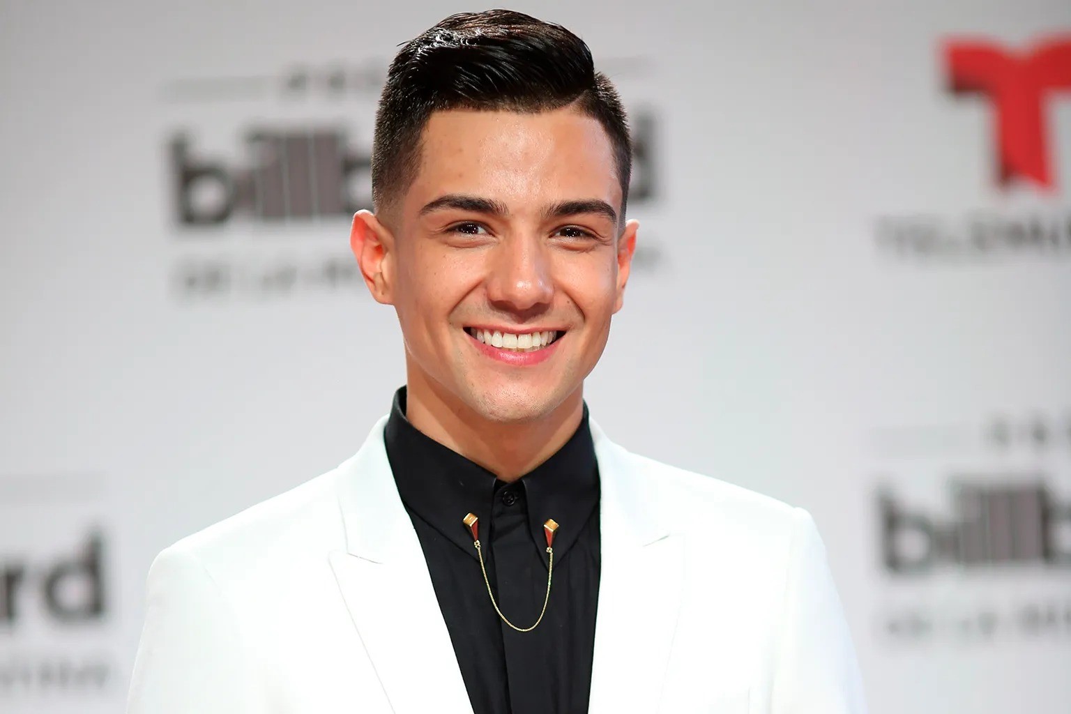 11-fascinating-facts-about-luis-coronel