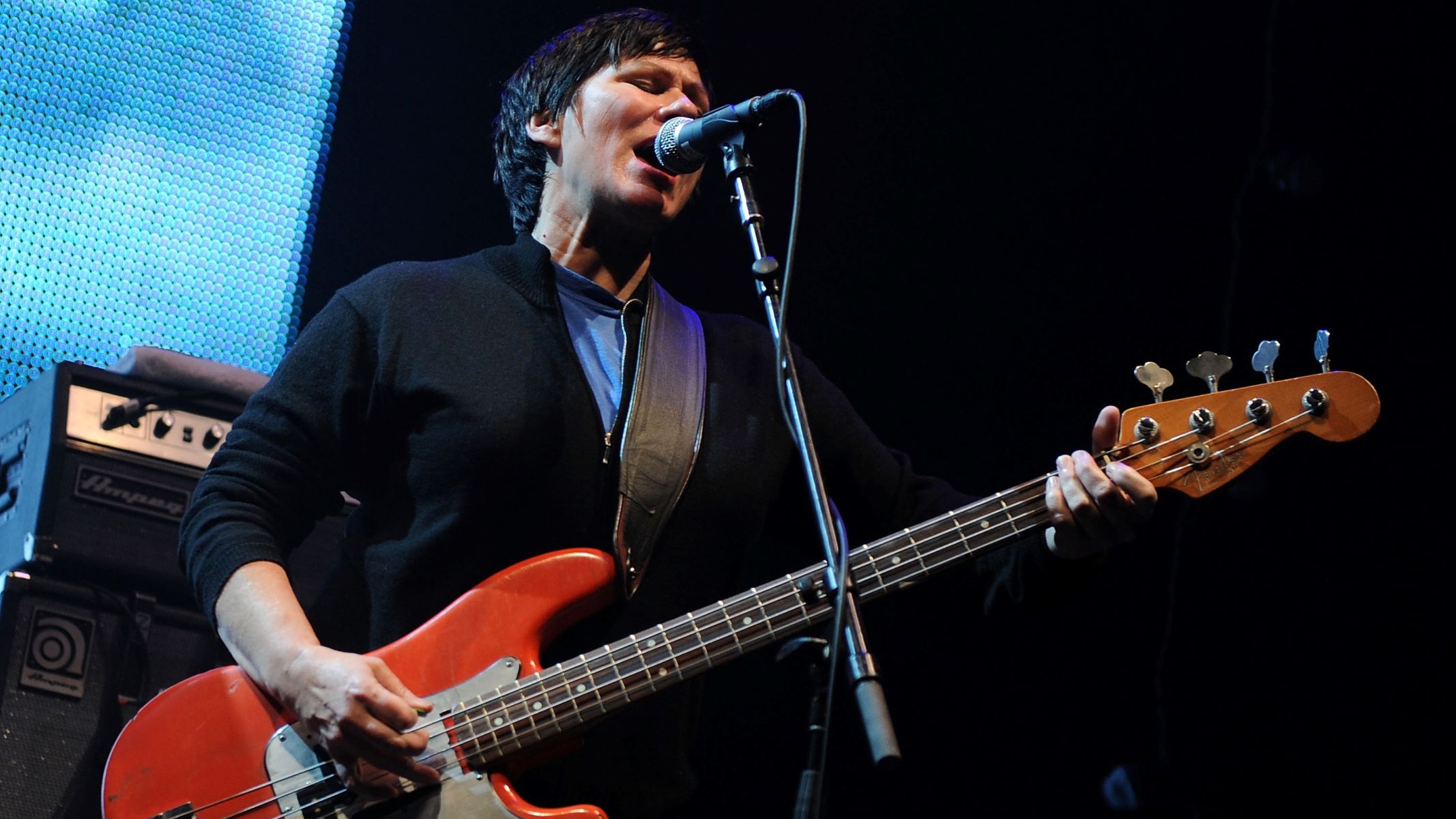 11-mind-blowing-facts-about-kim-deal