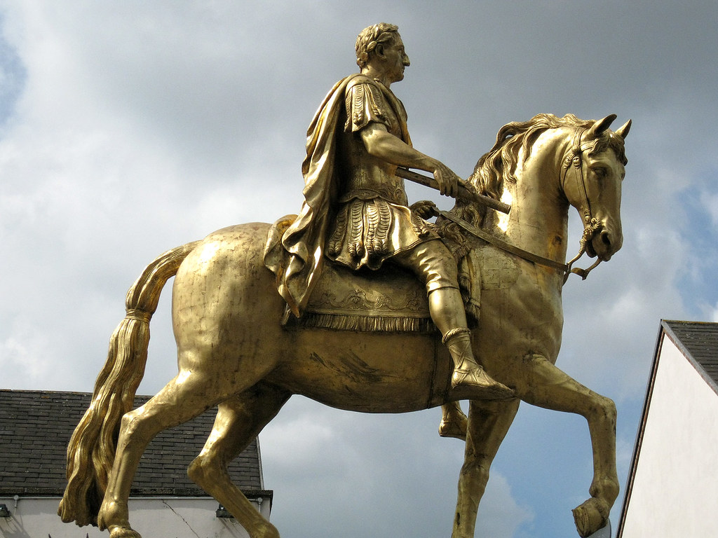 12-enigmatic-facts-about-the-king-william-iii-statue