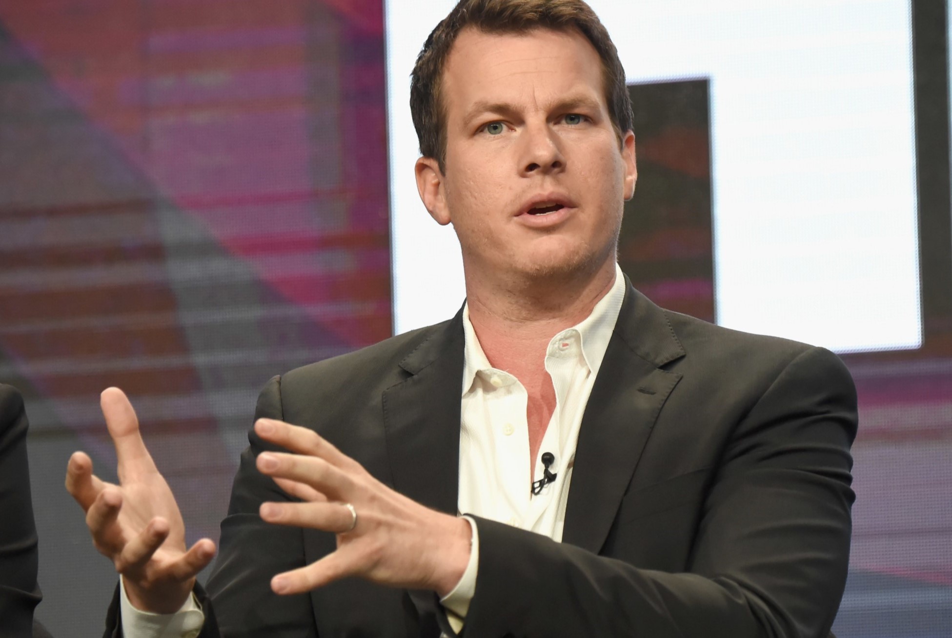 12 Surprising Facts About Jonathan Nolan - Facts.net