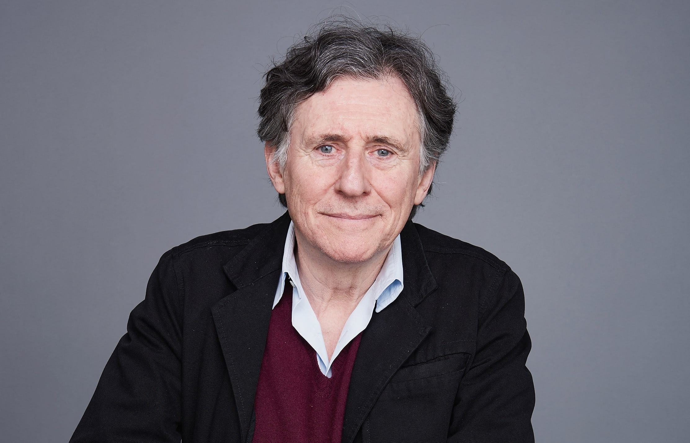13 Astounding Facts About Gabriel Byrne - Facts.net