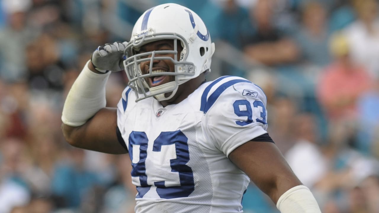 13-surprising-facts-about-dwight-freeney