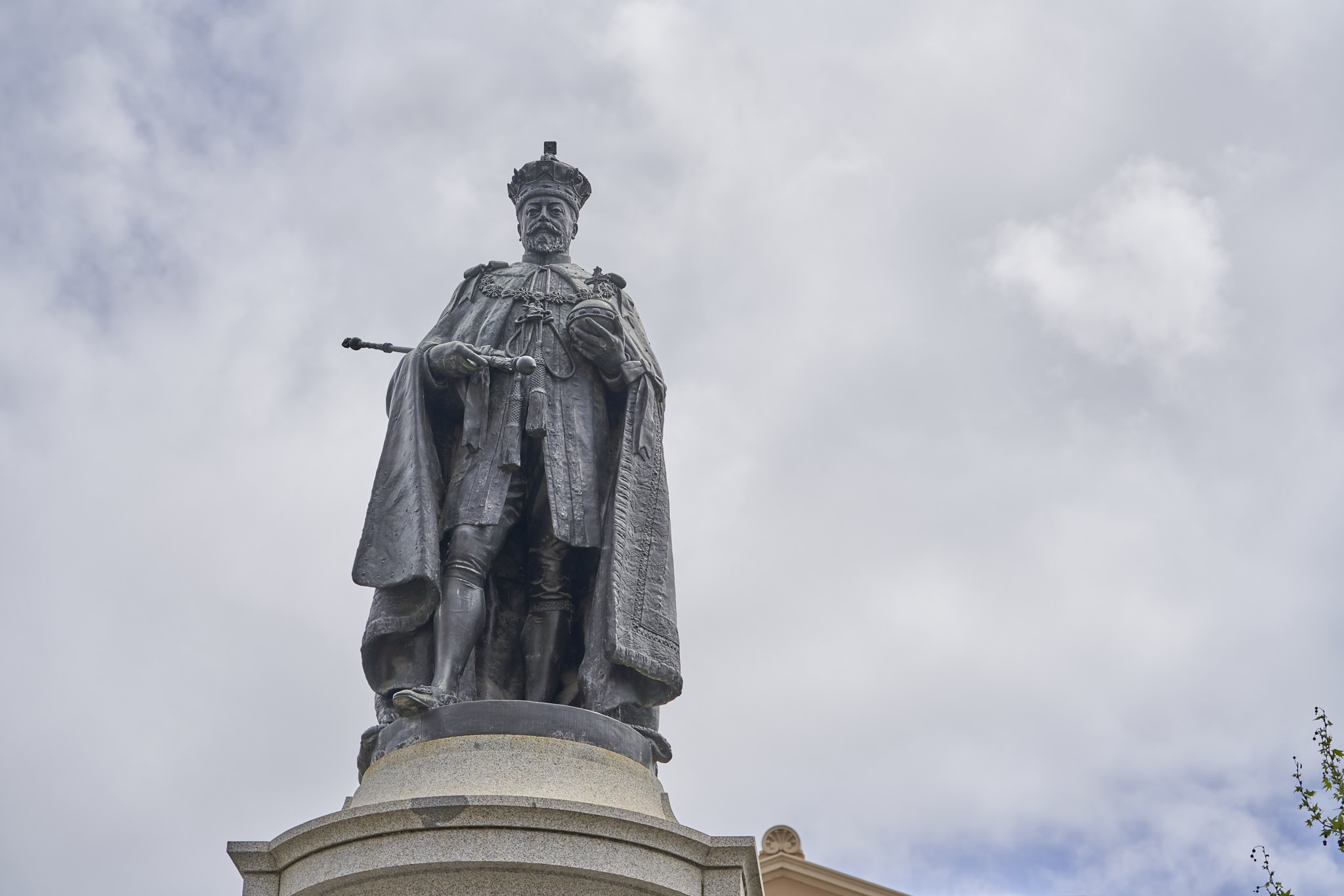 14-astonishing-facts-about-the-king-edward-vii-statue