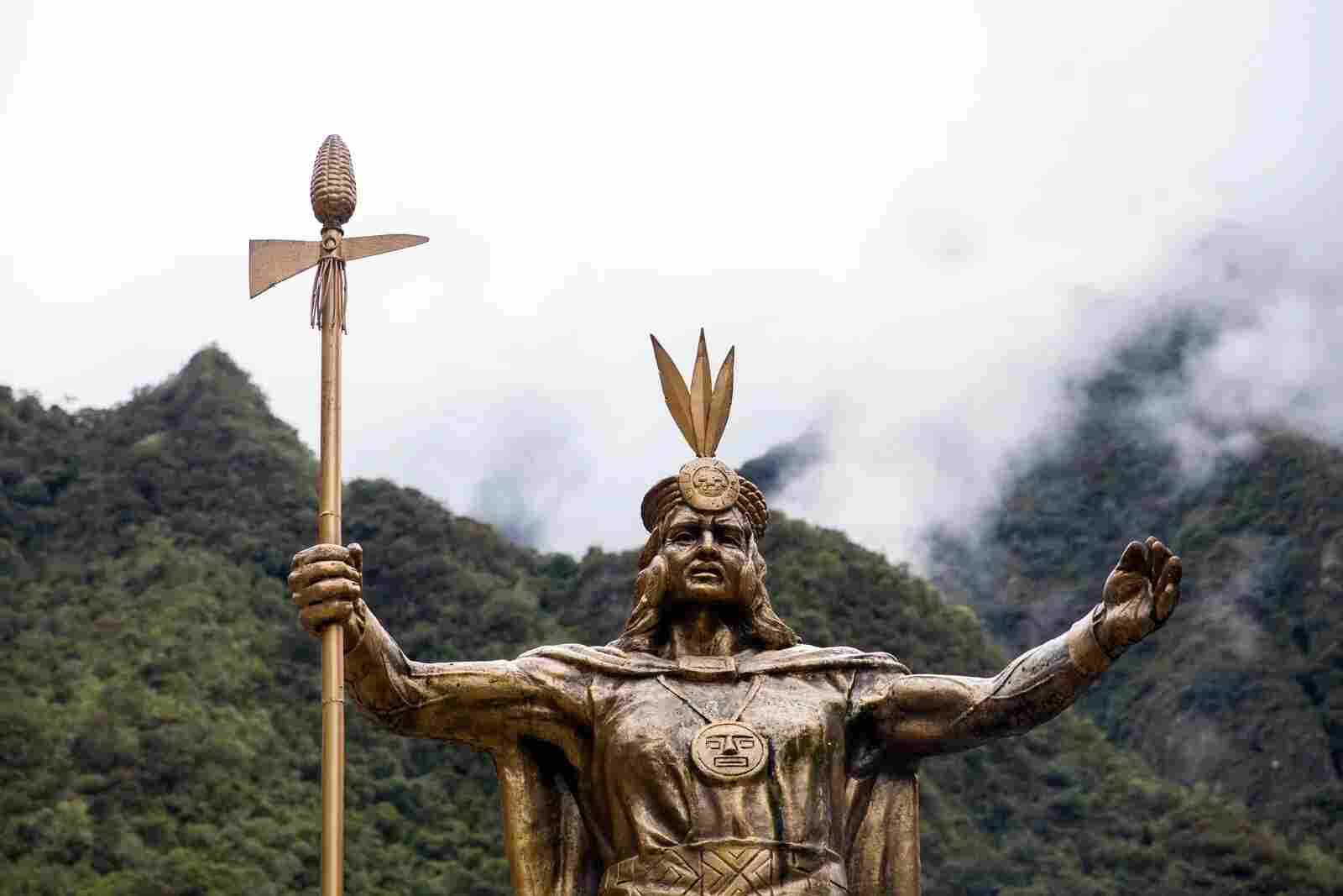 14-astonishing-facts-about-the-ruler-of-the-inca-civilization-statue