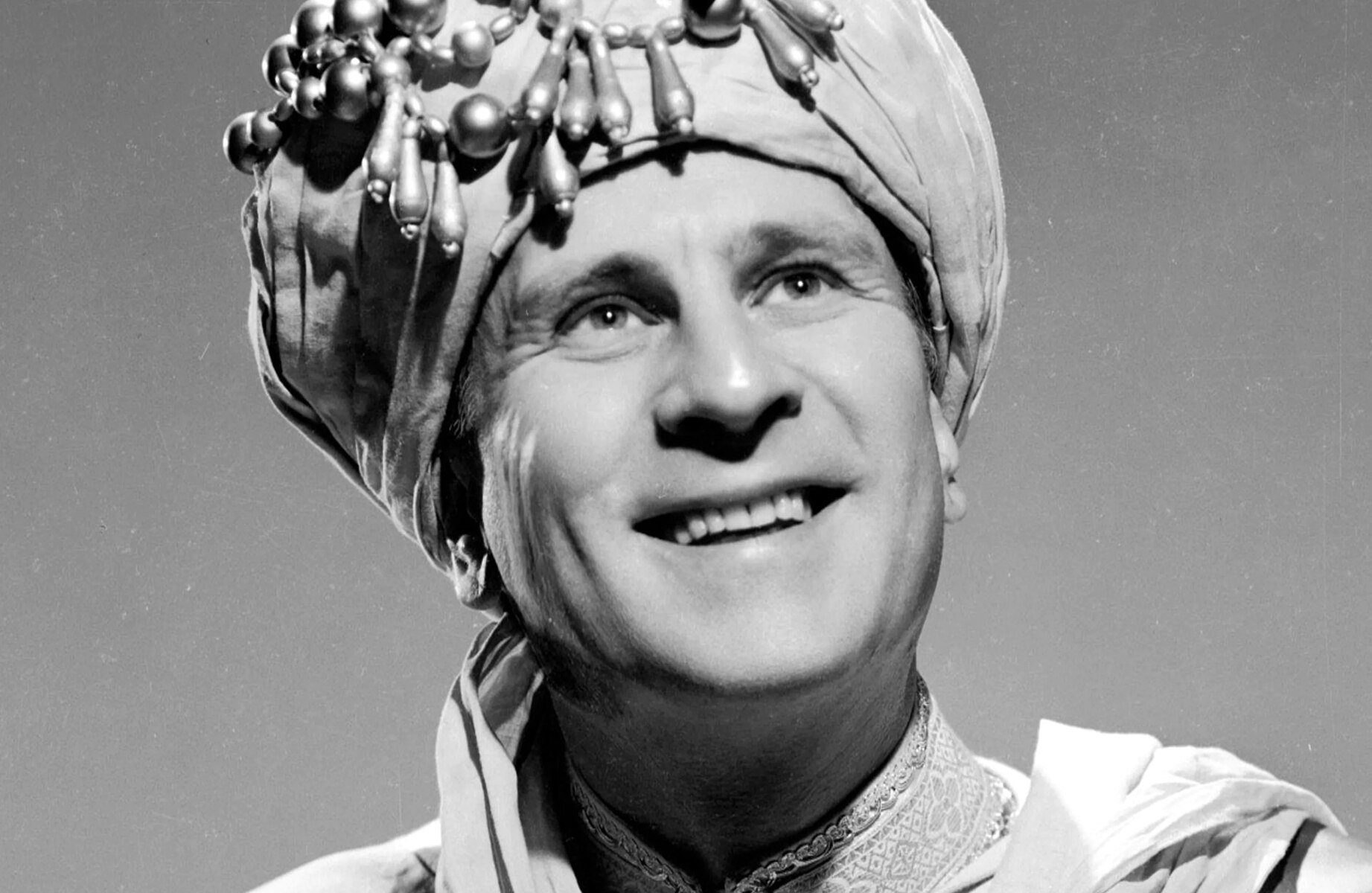 14 Intriguing Facts About Bud Abbott - Facts.net