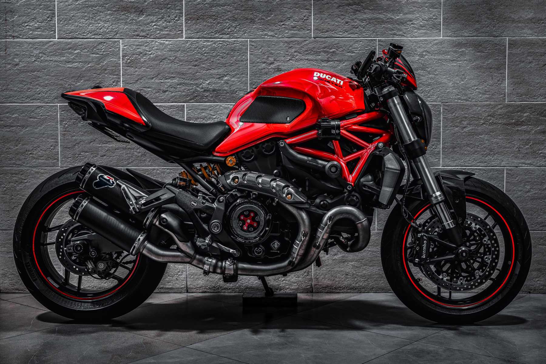 14-intriguing-facts-about-ducati-monster-821