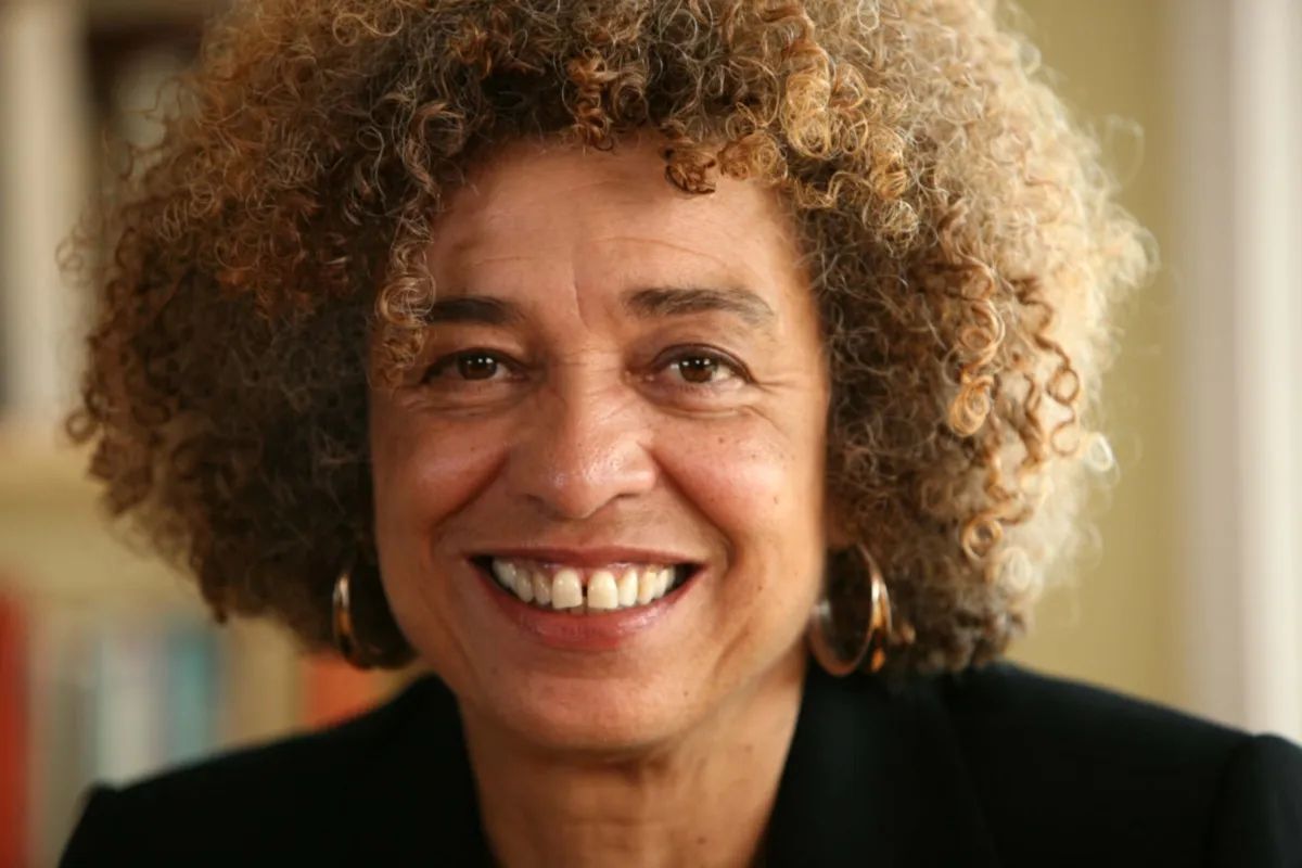 14-mind-blowing-facts-about-angela-davis