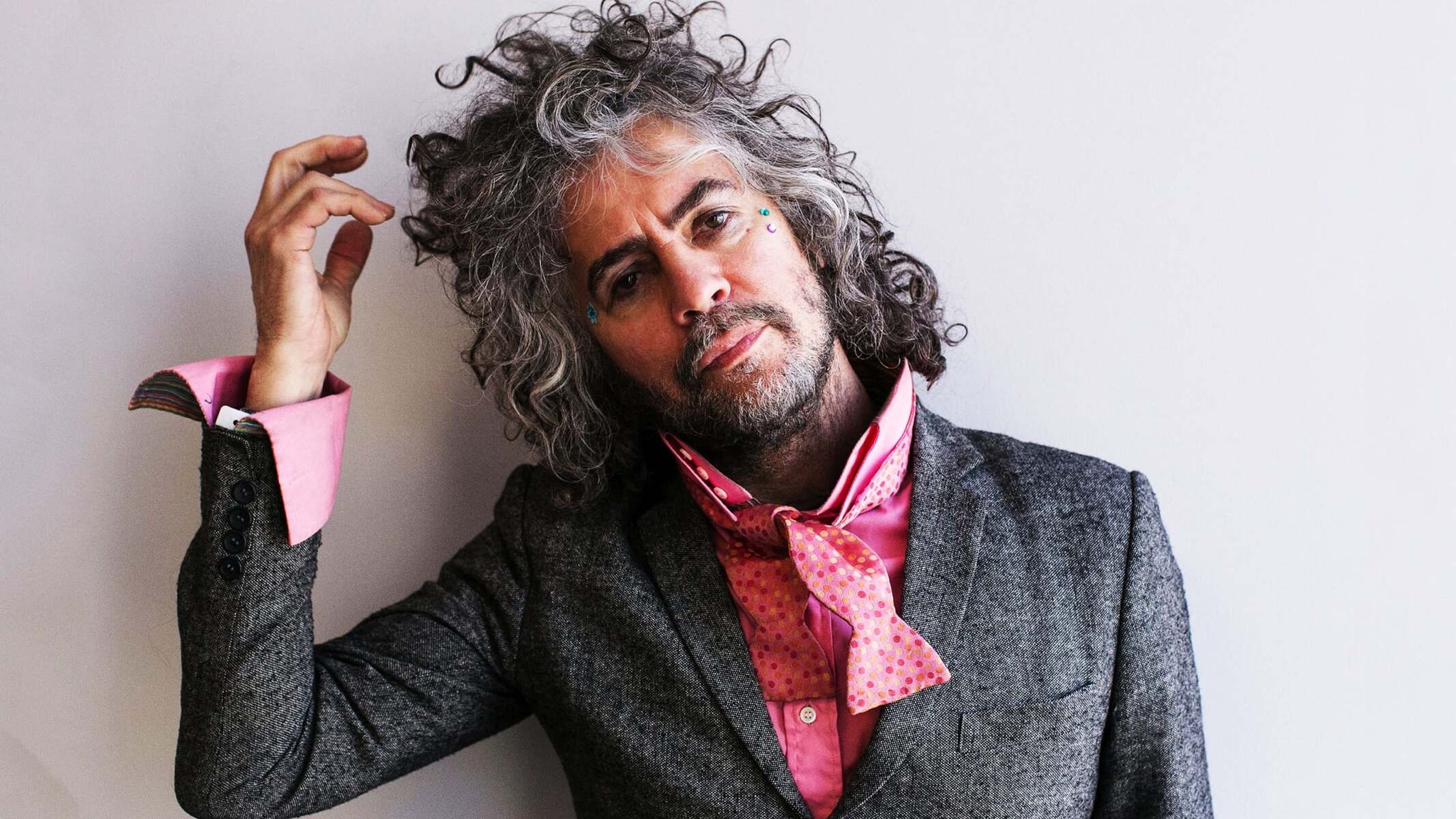 15-extraordinary-facts-about-wayne-coyne