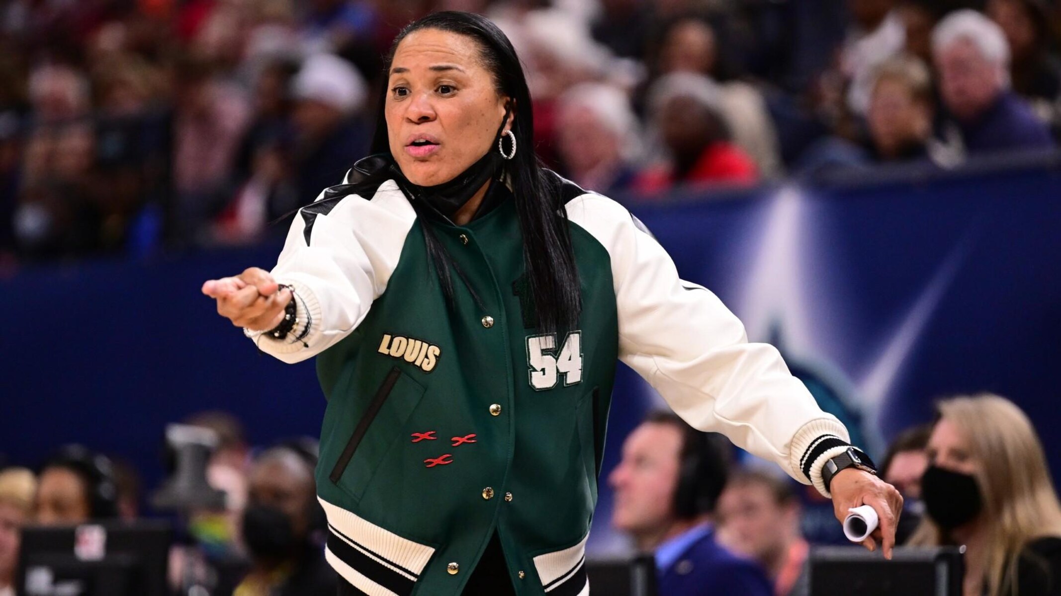 South Carolina coach Dawn Staley statue is in the works