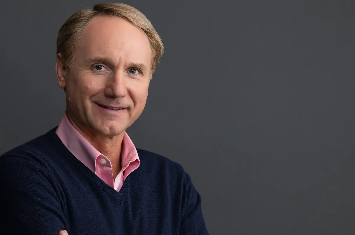 16-astonishing-facts-about-dan-brown