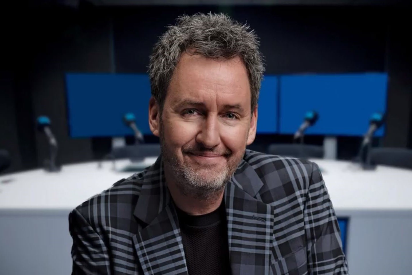 16-astonishing-facts-about-mike-hosking