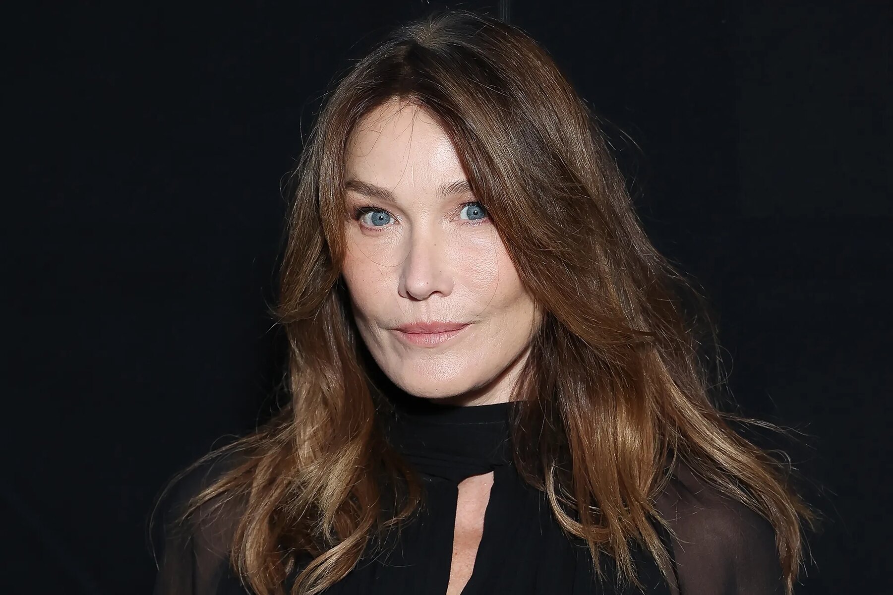16-astounding-facts-about-carla-bruni