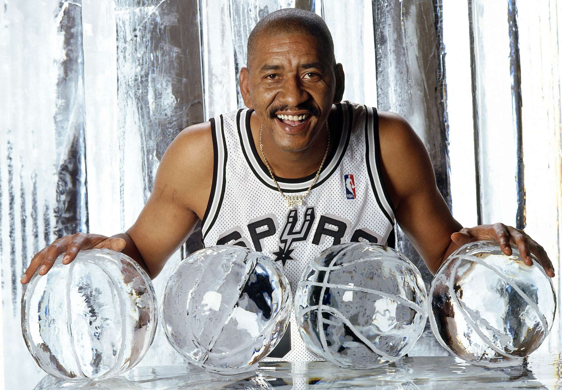 16-enigmatic-facts-about-george-gervin