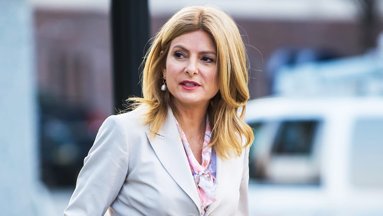 16-extraordinary-facts-about-lisa-bloom