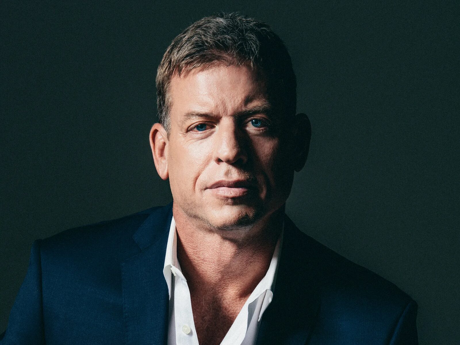 Troy Aikman transferred to UCLA, then had Hall of Fame career