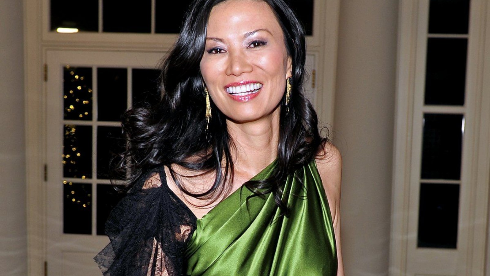 16-surprising-facts-about-wendi-deng